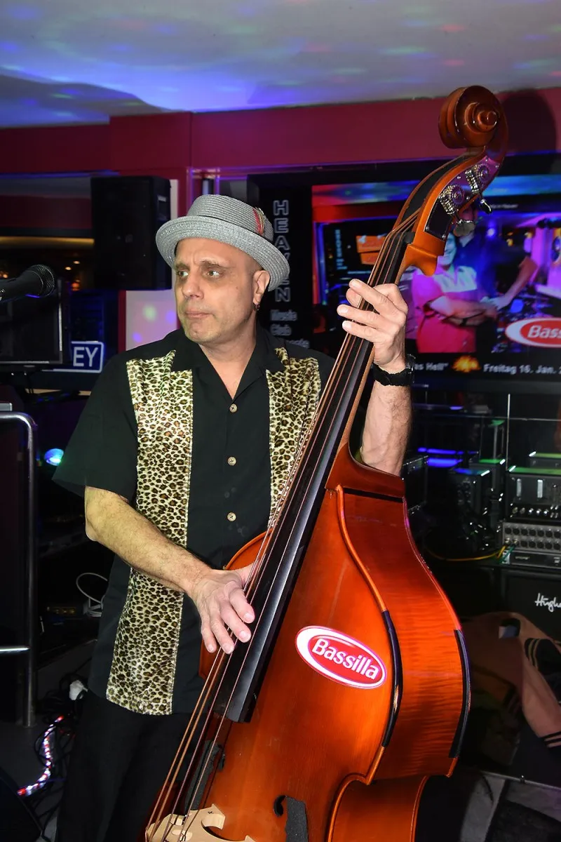 Rockin Carbonara @ Heaven Music Club