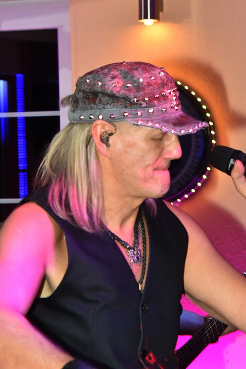 rohCHoscht @ Heaven Music Club